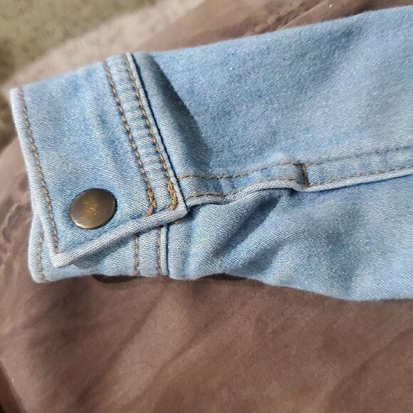 VINTAGE DISNEY TODDLERS DENIM JACKET - Picture 6 of 7